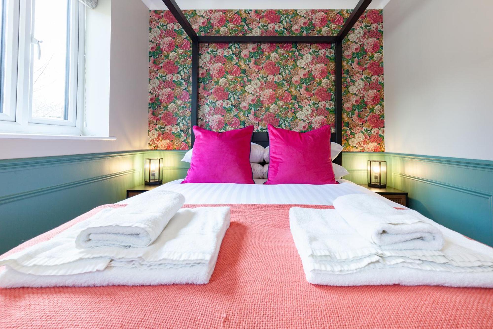 A Gem Nestled In The Heart Of Oxford With Parking! Apartment Bagian luar foto