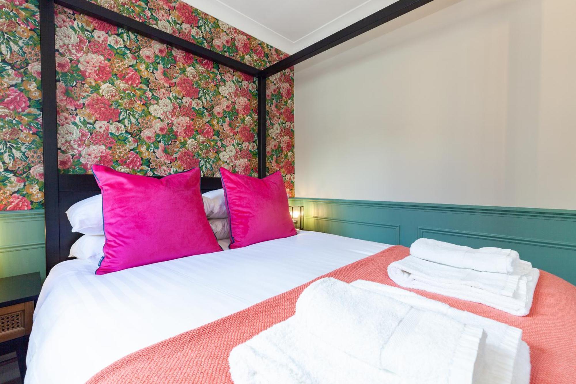 A Gem Nestled In The Heart Of Oxford With Parking! Apartment Bagian luar foto
