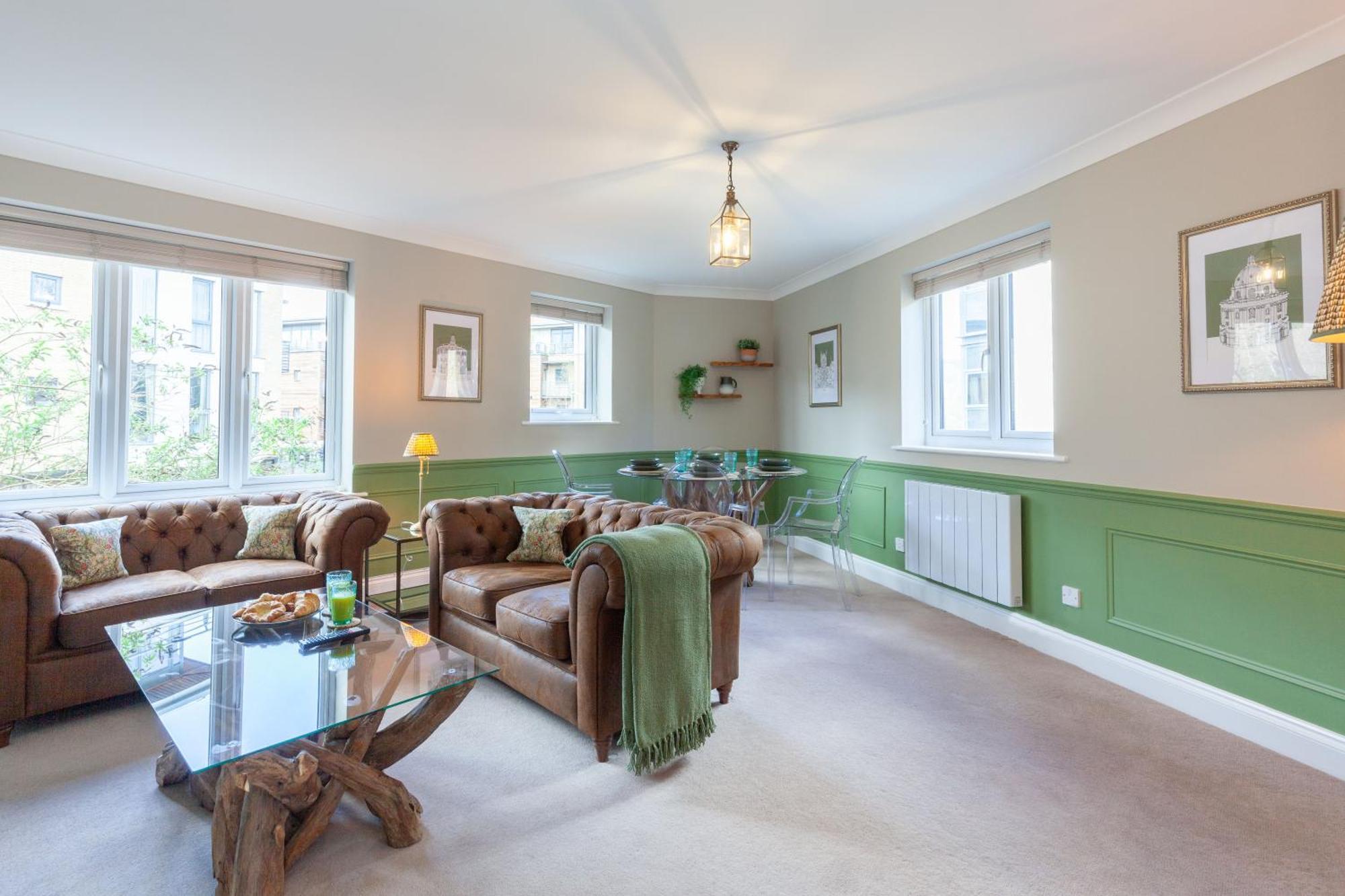 A Gem Nestled In The Heart Of Oxford With Parking! Apartment Bagian luar foto